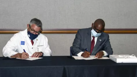 dr.-paul-klotman-and-dr.-mokgweetsi-e.k.-masisi-president-of-the-republic-of-botswana