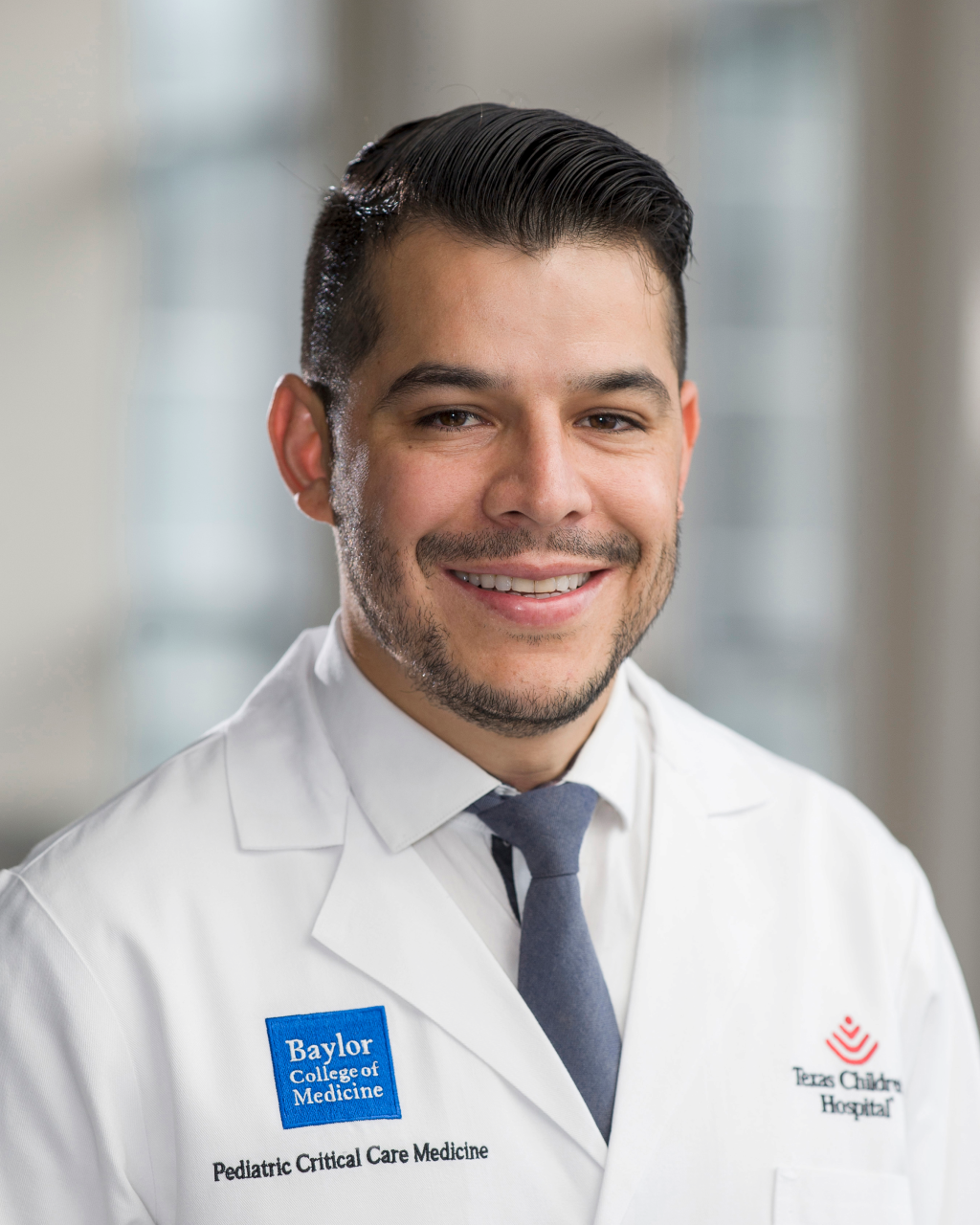 Saul Flores, MD